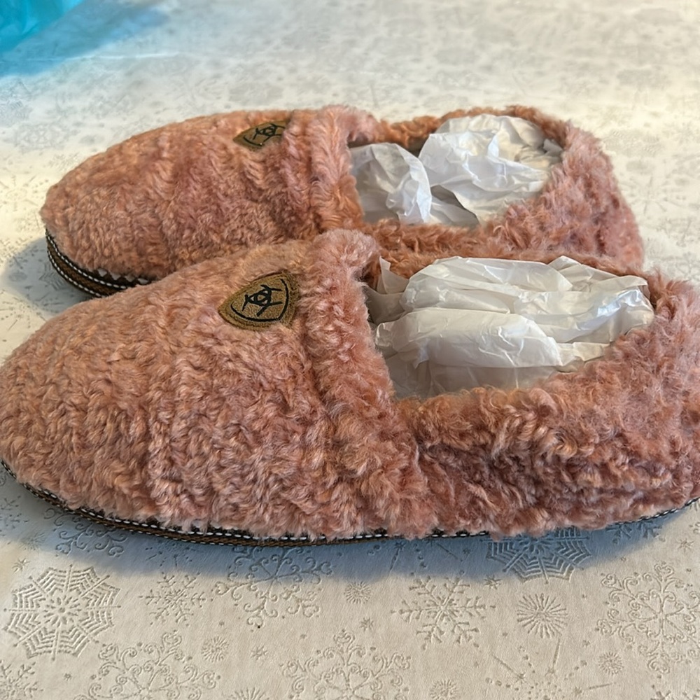 Ariat slippers - Picture 4 of 7
